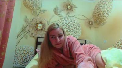 Yourrealgirl webcam model stream image