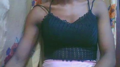 lydialarin webcam model stream image