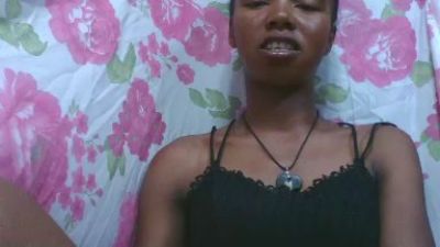 lydialarin webcam model stream image