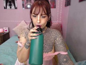 LolaRouse webcam model stream image