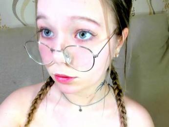 MelMooon webcam bongacams model stream image