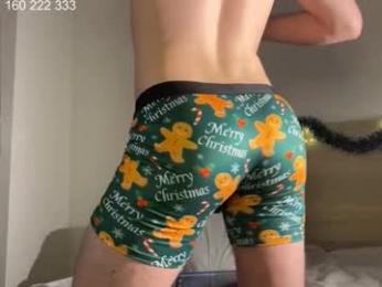 curlyboyy_ webcam model stream image