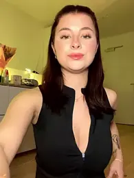 Mia-Minou webcam model stream image