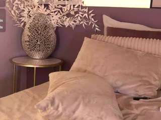 ellediane webcam camsoda model stream image