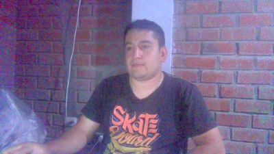 builtfpleasure webcam model stream image