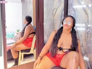 laurasaenz01 webcam model stream image