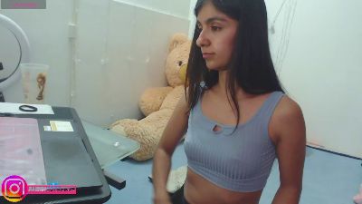 AnahiBrowns webcam model stream image