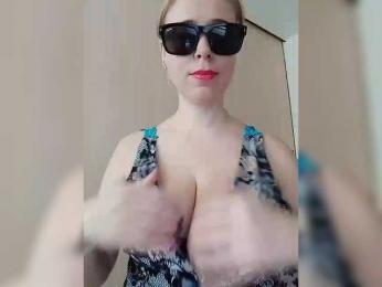 Dashulya666 webcam model stream image