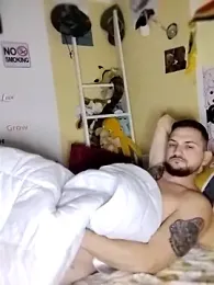 bad_and_beautiful_boy webcam model stream image