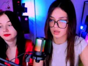 miki_ti webcam model stream image