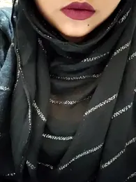 Indian-Nazia webcam model stream image