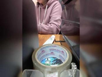 Molii-Molii35 webcam model stream image