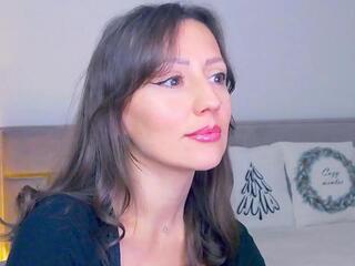 Alexia Cage webcam model stream image