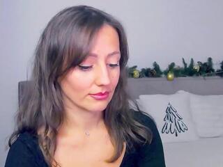 Alexia Cage webcam model stream image