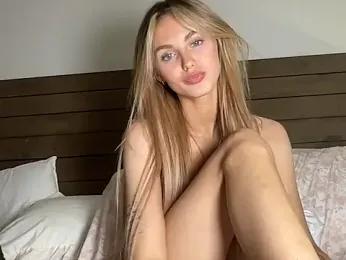 Kyliecameron webcam model stream image