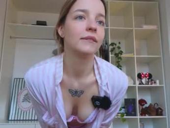 my_mia_ webcam model stream image