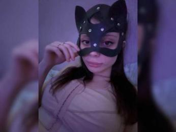 1Miumiumiu webcam model stream image