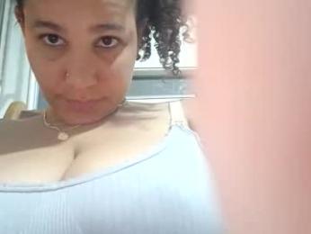 adams_niki webcam model stream image