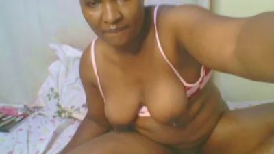 cute_lavenda webcam model stream image