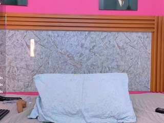 petitelittleebony webcam model stream image