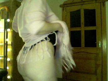 HollyLaPretty webcam bongacams model stream image