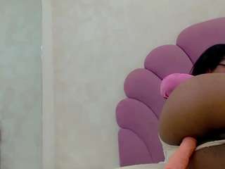 horny-bri webcam model stream image