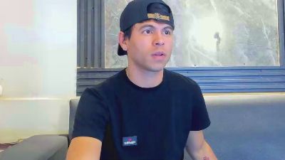 Aron_Uzumaki webcam model stream image