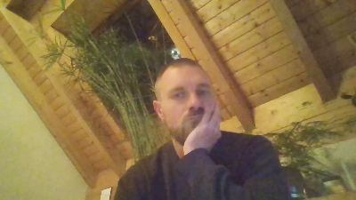 c0ckcomb webcam model stream image