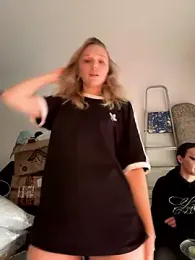 RollDolls webcam model stream image