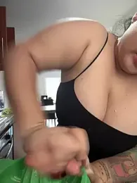 horny_roomiess webcam model stream image