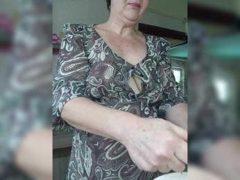 DianaBelouch webcam model stream image