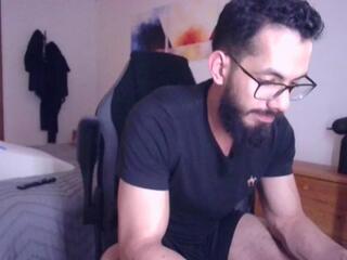 Dom Beard webcam model stream image