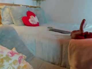 valeryguti1 webcam model stream image