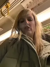 Sexybiene969 webcam model stream image