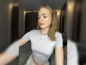 Pussyya webcam bongacams model stream image