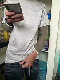 Hyderabadhunk webcam model stream image