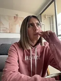 Ameellie webcam model stream image