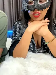 vickyandtania webcam model stream image