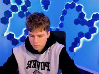 louis_tiger webcam model stream image