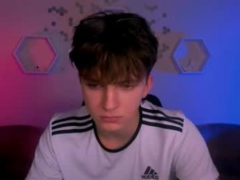 louis_tiger webcam model stream image