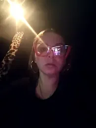 ShysluutGia webcam model stream image