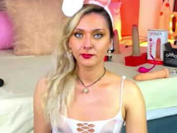 lunitadiva webcam chaturbate model stream image