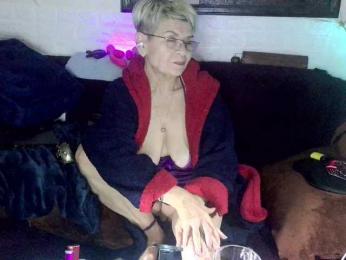 Fantasyca webcam bongacams model stream image