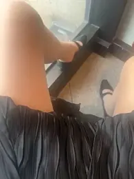 yimisun01 webcam model stream image