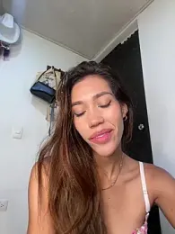 zoe_storm webcam stripchat model stream image