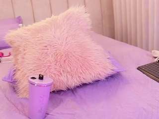 mssbombom webcam model stream image