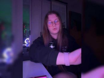 LancyOfficiial webcam model stream image