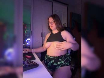 LancyOfficiial webcam bongacams model stream image