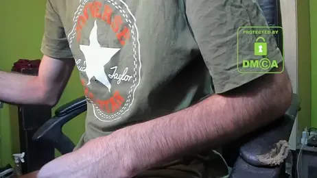 BigCumShoot webcam model stream image