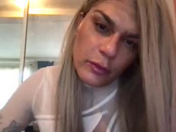 glow92 webcam model stream image